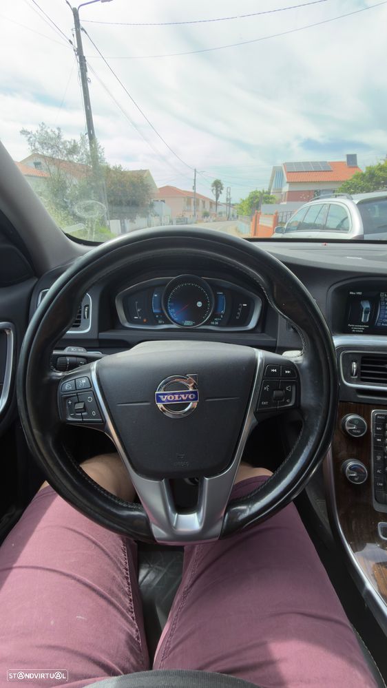 Volvo V60 - 16