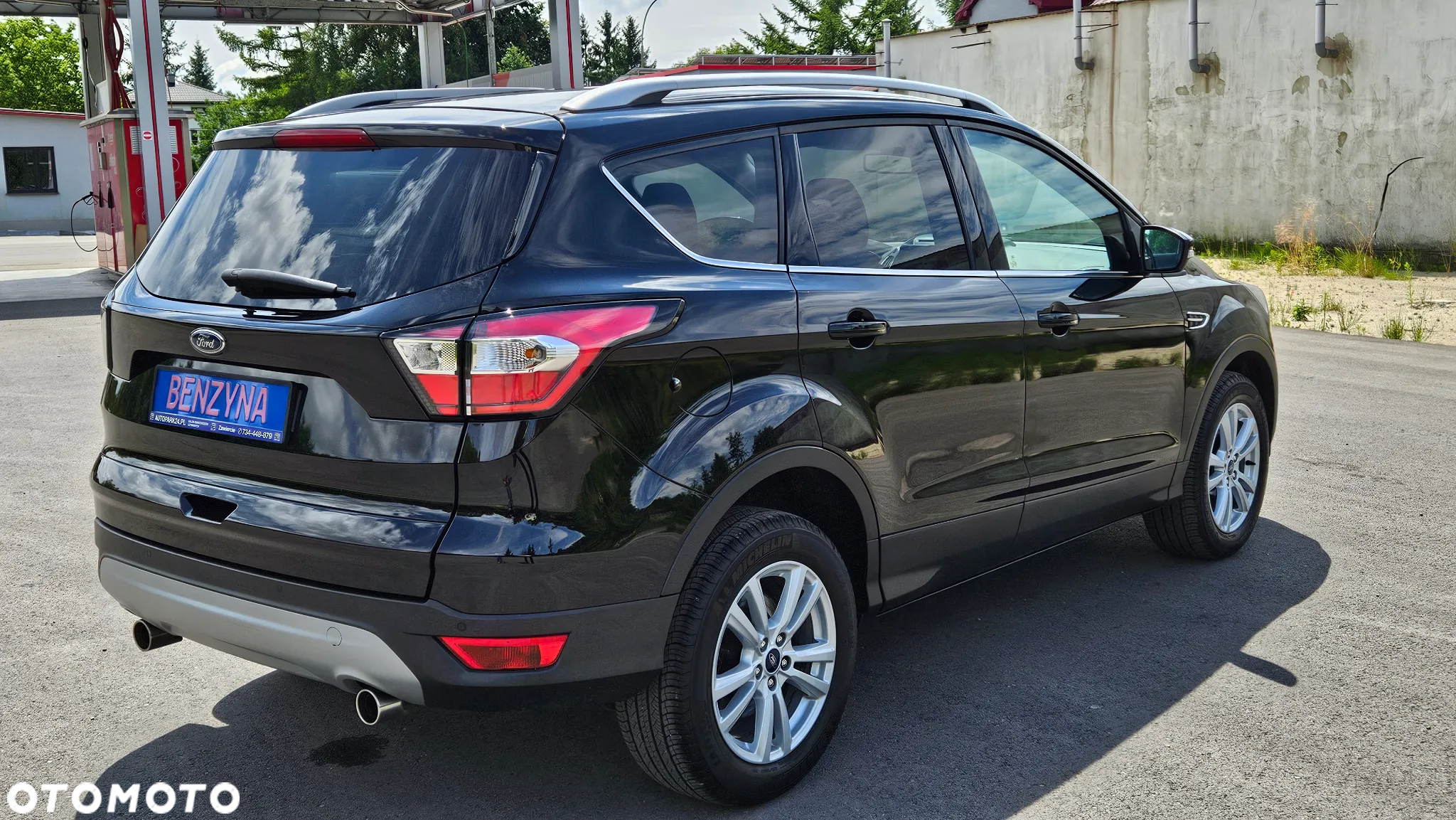 Ford Kuga 1.5 EcoBoost 2x4 Business Edition - 3