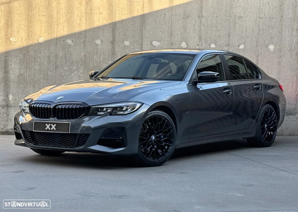 BMW 330 e Line Sport Auto - 1