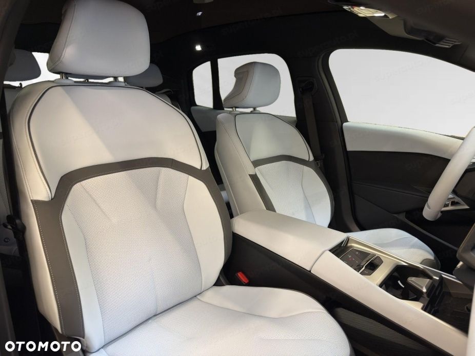 BMW i3 50 xDrive 113.4kWh - 7
