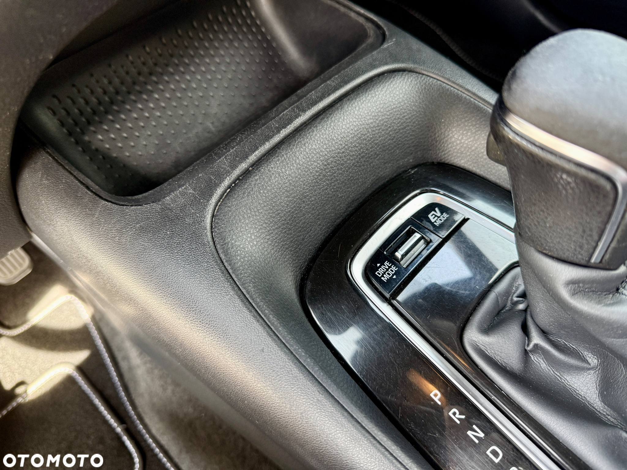 Toyota Corolla 1.8 Hybrid Comfort - 33