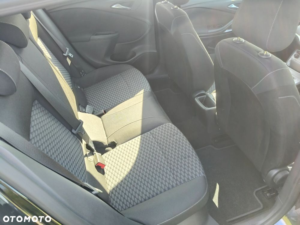 Opel Astra 1.4 Turbo Edition - 15