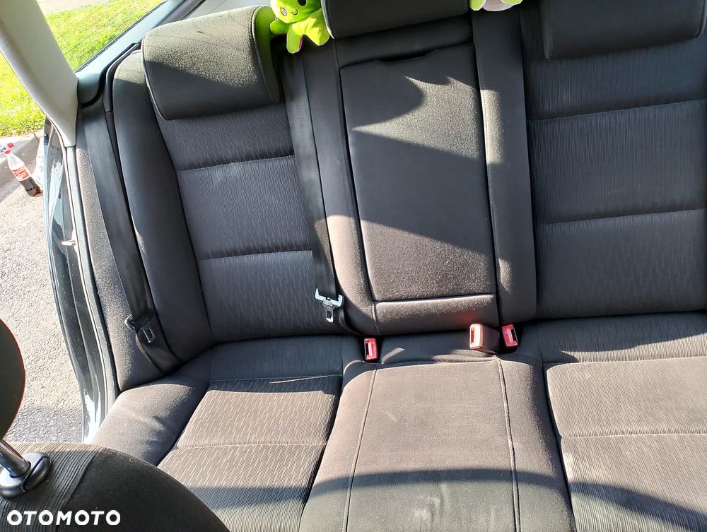 Audi A4 ver-avant-2-0-tdi-dpf - 6