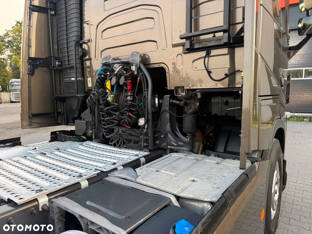 Volvo FH/500/EURO6/SKÓRY/NAVI/XENON/SPROWADZONY Z DE - 6