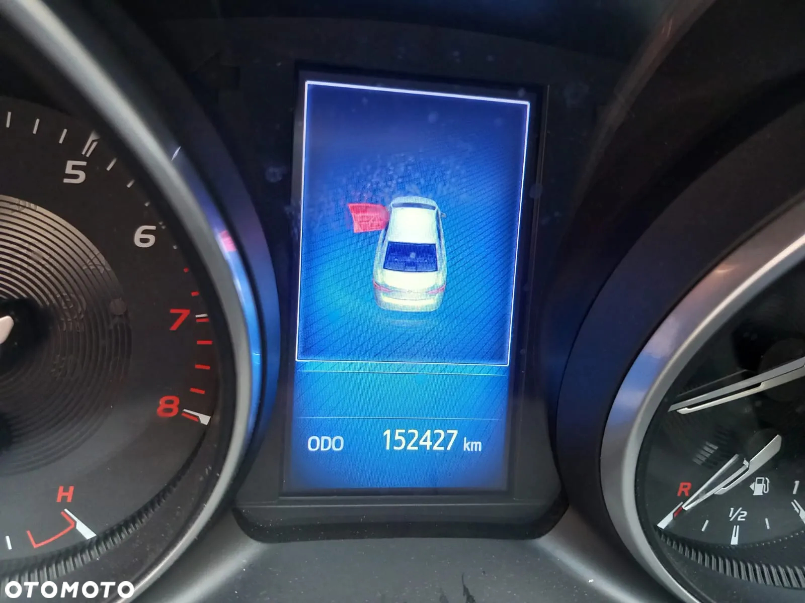 Toyota Avensis 1.8 Premium - 11