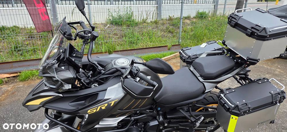 QJMOTOR 900 SX - 4