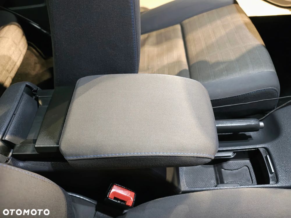 Volkswagen Golf 1.6 Automatik Goal - 26