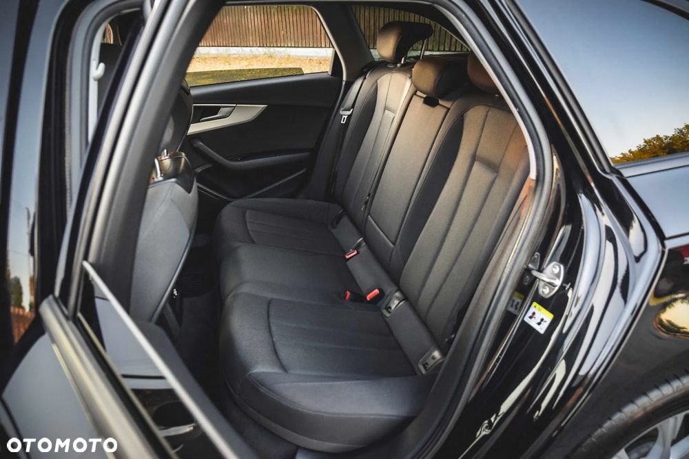 Audi A4 Avant 2.0 TDI S tronic - 29