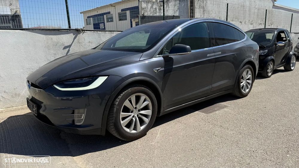 Tesla Model X 90D AWD - 14