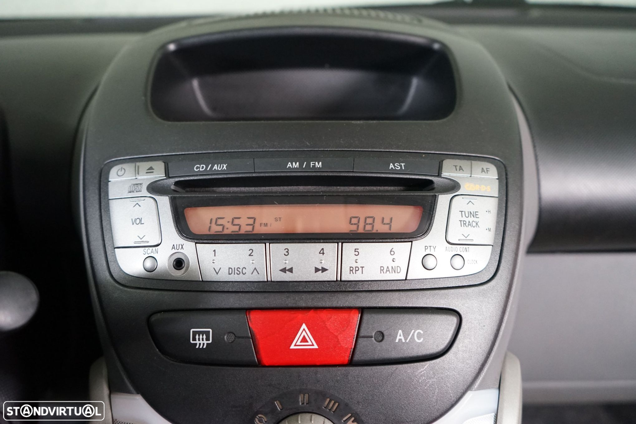 Toyota Aygo 1.0 Red Edition - 25