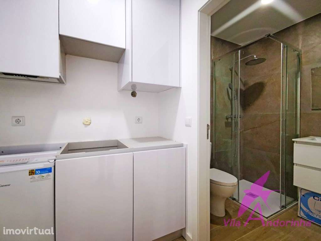 Loja para comércio/serviços na Rua Manuel Espregueira - Grande imagem: 5/8