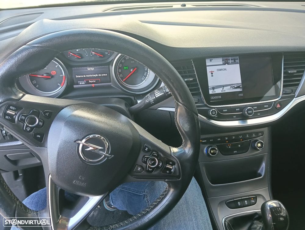 Opel Astra 1.6 CDTI Cosmo S/S J18 - 18