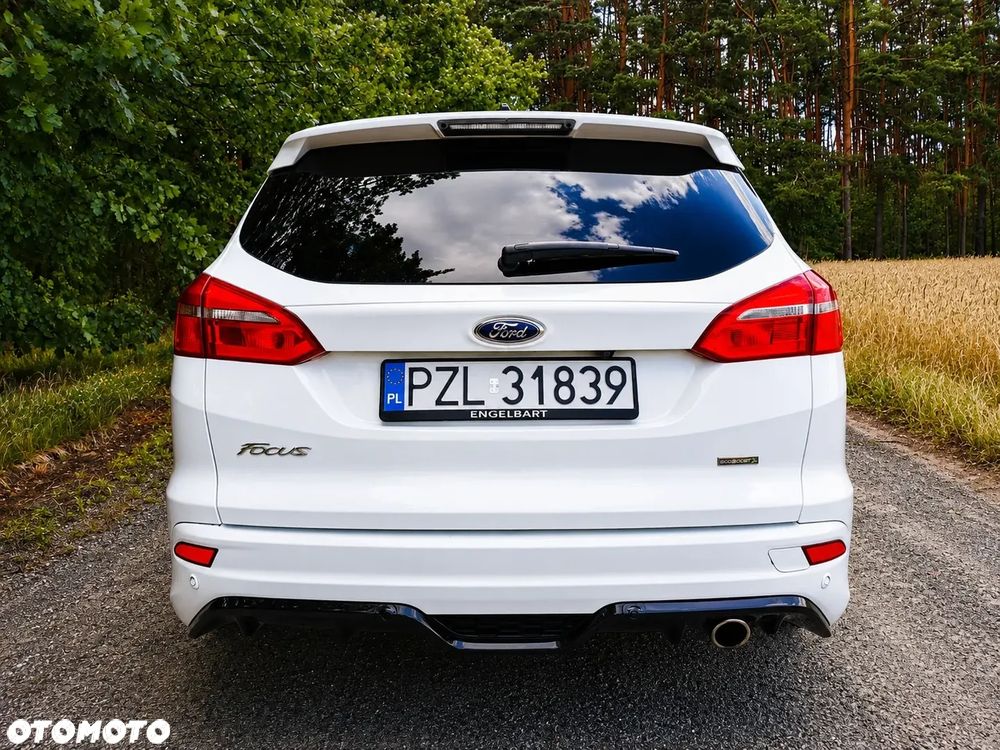 Ford Focus 1.5 EcoBoost ST-Line - 6