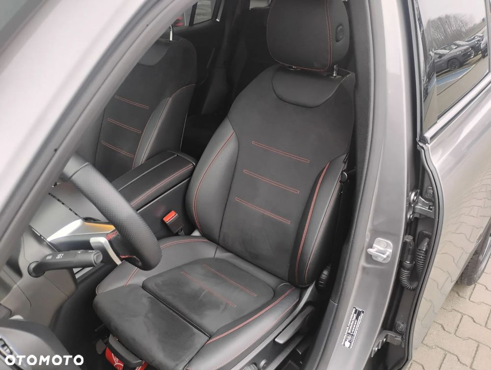 Mercedes-Benz GLB 200 mHEV AMG Line 7G-DCT - 11