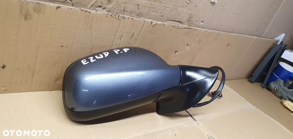 Lusterko prawe elektryczne 8 PIN Peugeot 407 EZWD - 2