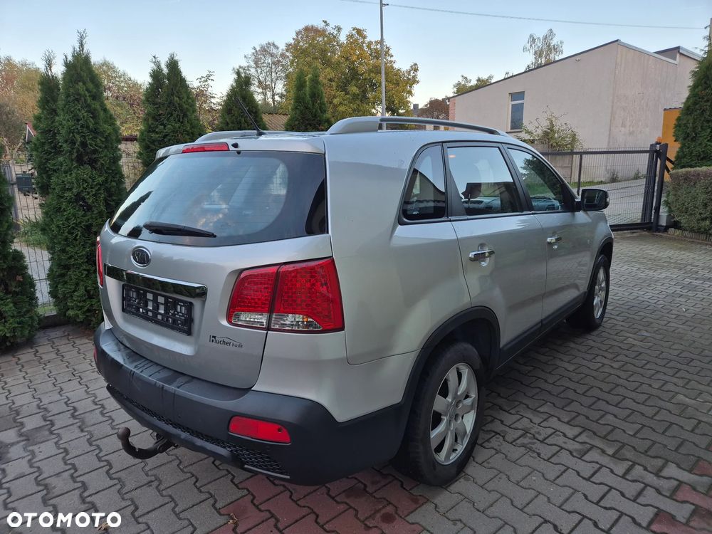 Kia Sorento 2010 photo 4