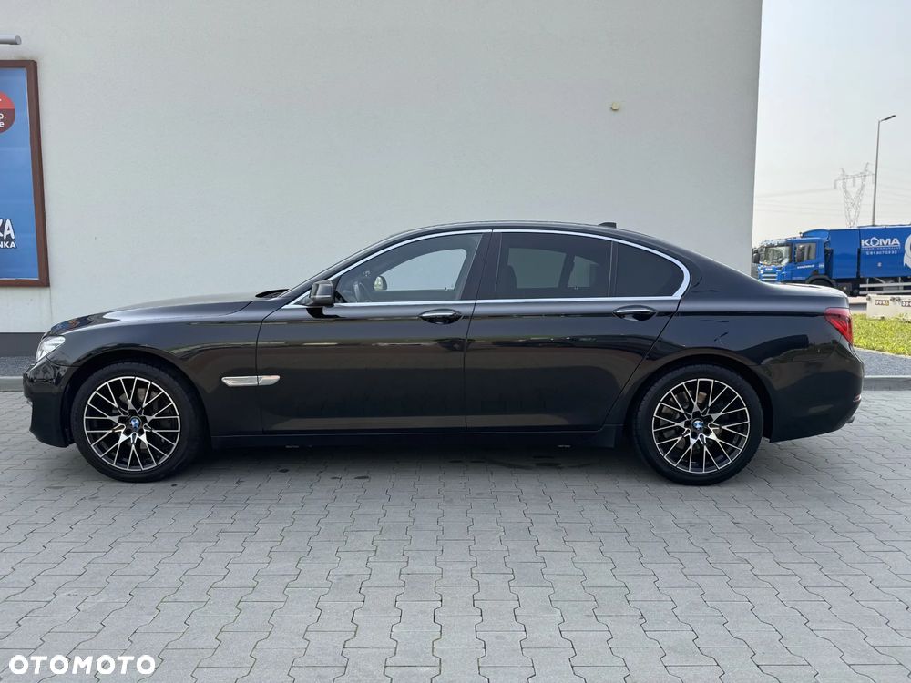 BMW Seria 7 730d xDrive - 4