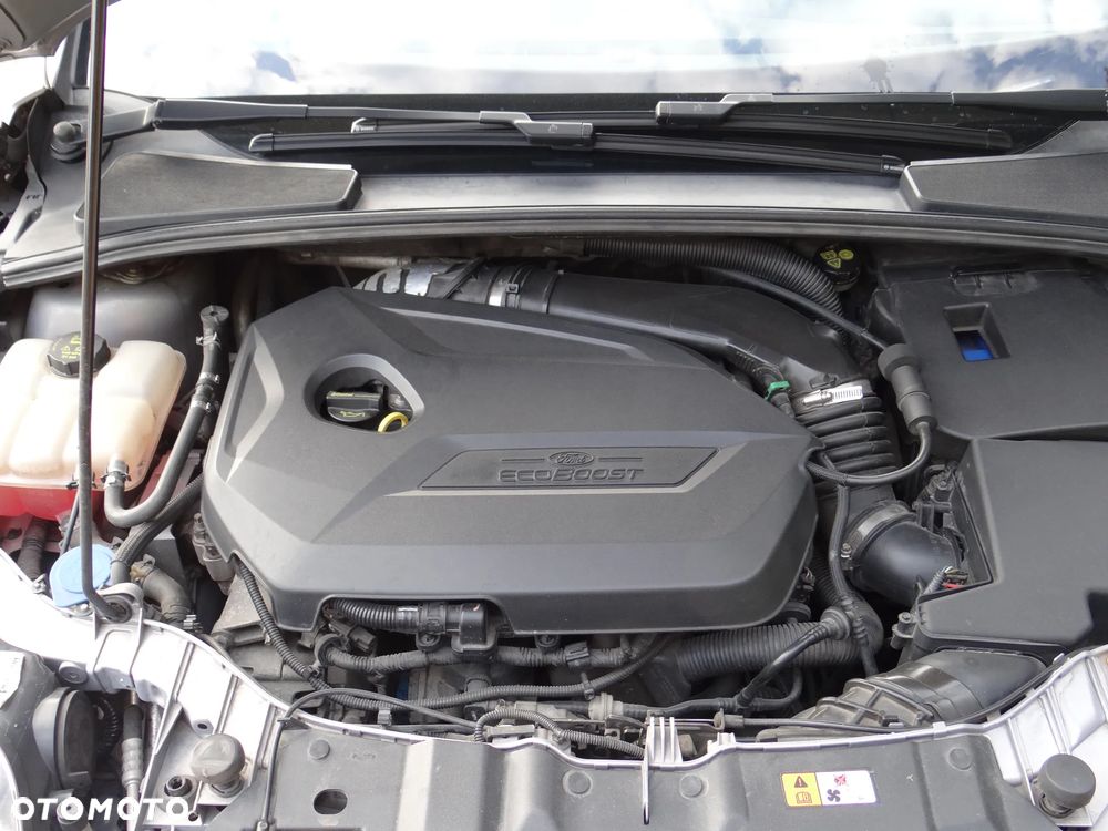 Ford Focus 1.6 EcoBoost Titanium - 9