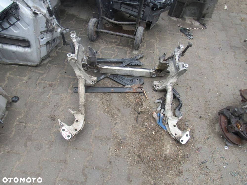ZAWIESZENIE WÓZEK SANKI AUDI Q5 4X4 - 1