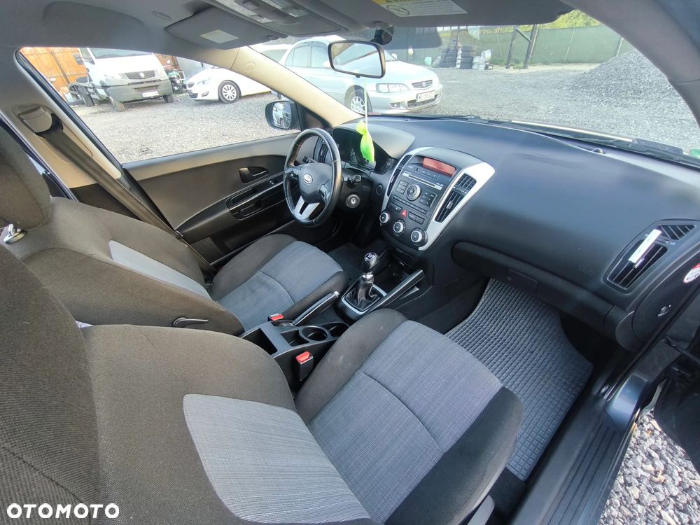 Kia Ceed 1.4 Comfort + - 19