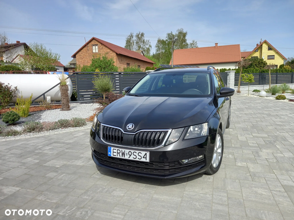 Skoda Octavia Combi 1.6 TDI DSG Ambition