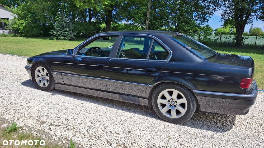 BMW Seria 7 740d - 2
