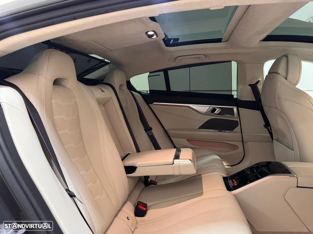BMW 840 Gran Coupé d xDrive Pack M - 56