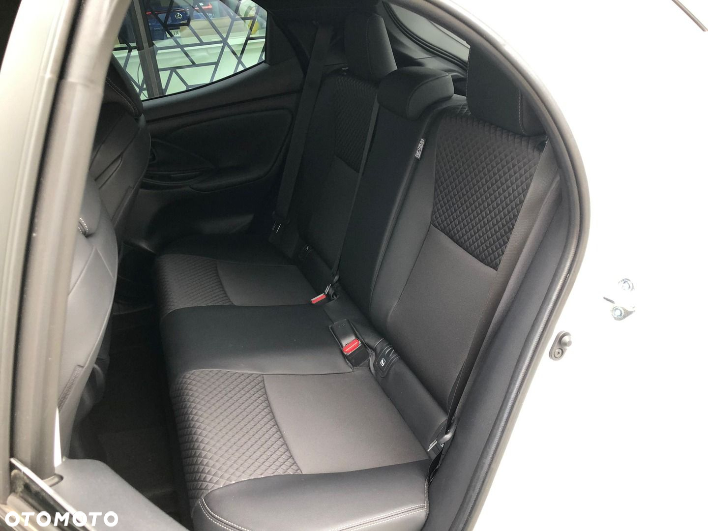 Toyota Yaris - 7