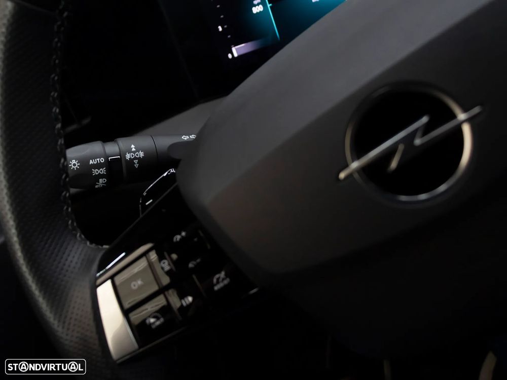 Opel Astra 1.2 T GS Aut. - 21