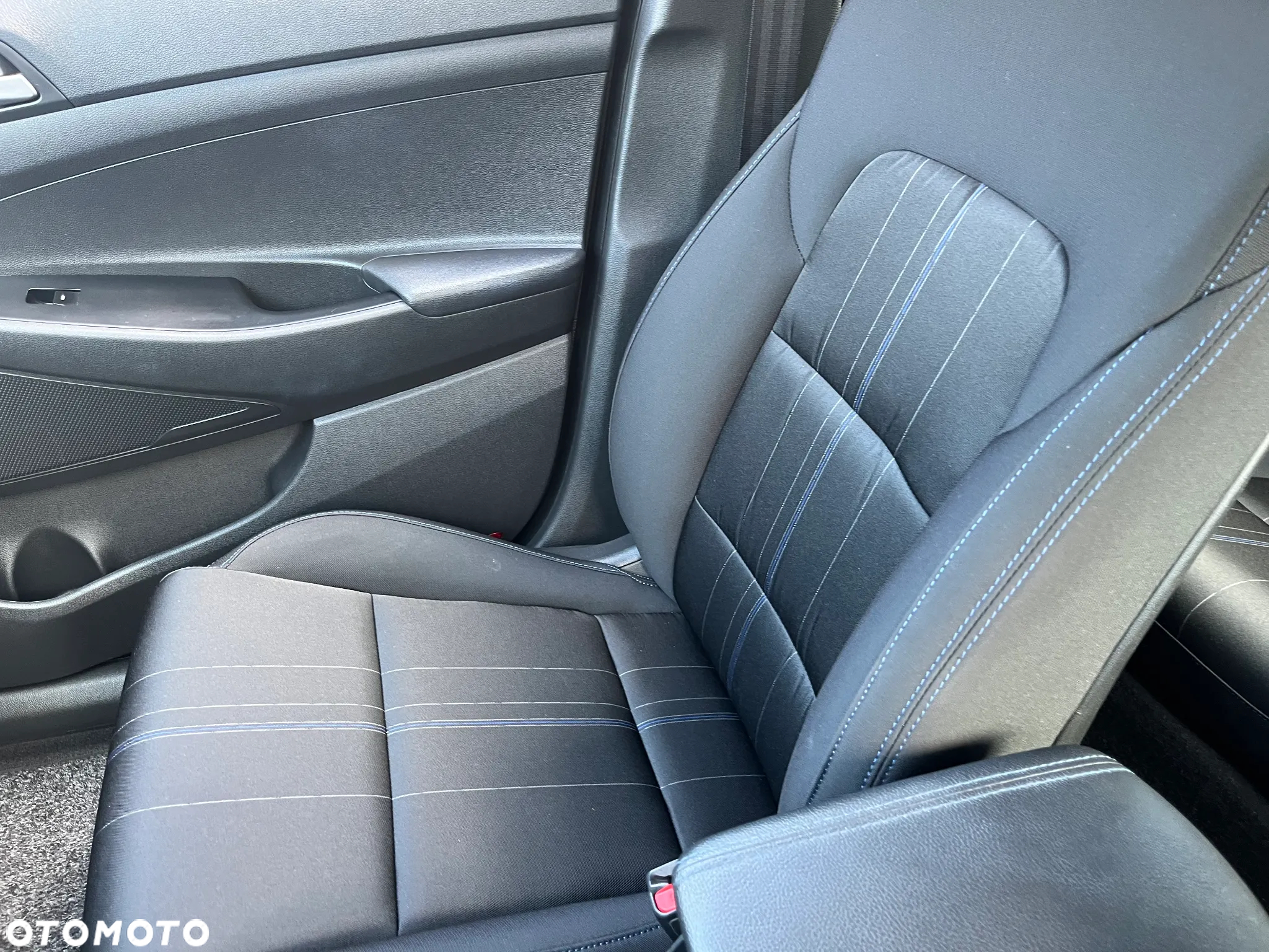 Hyundai Tucson 1.6 GDI BlueDrive Comfort 2WD - 9
