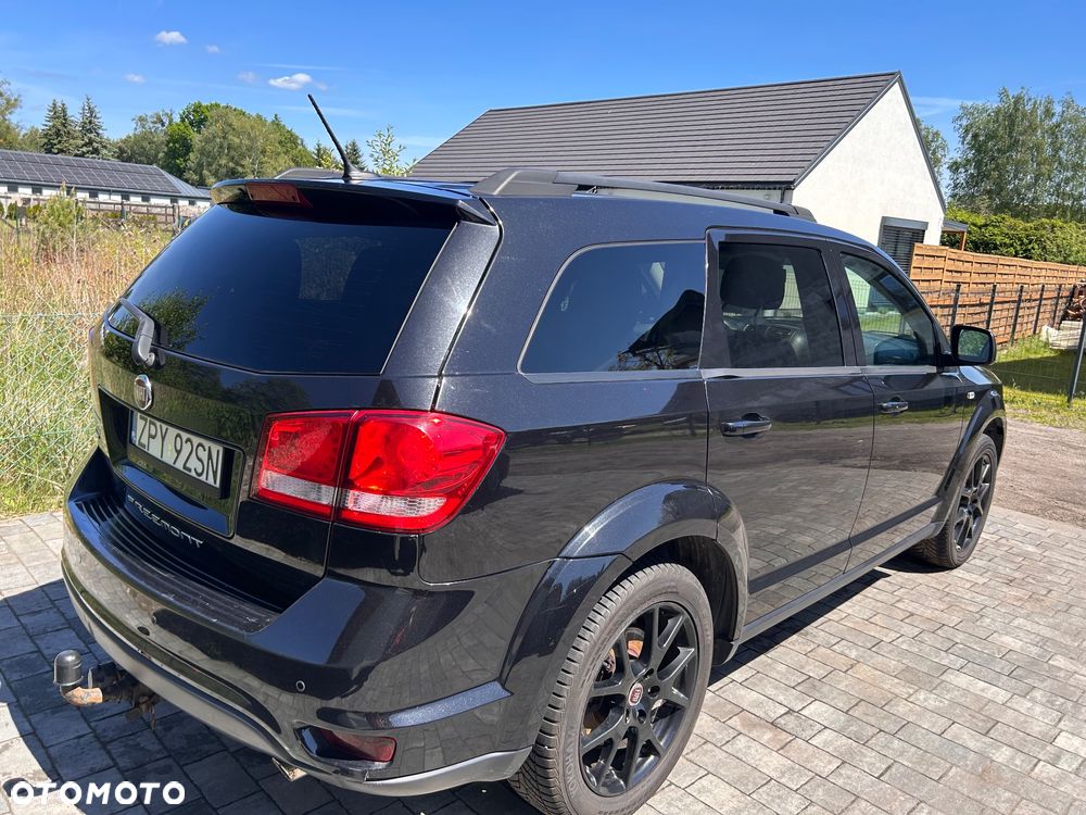 Fiat Freemont 2.0 Multijet Black Code AWD - 3
