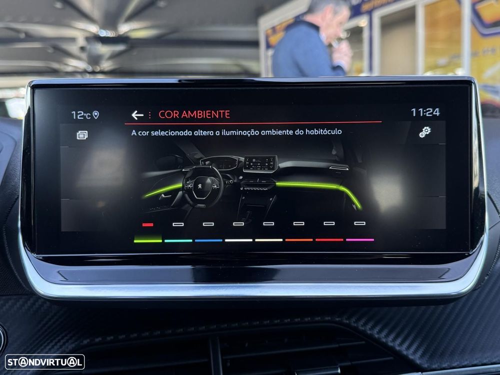 Peugeot 2008 1.2 PureTech GT EAT8 - 31