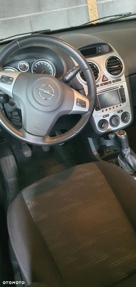 Opel Corsa - 11