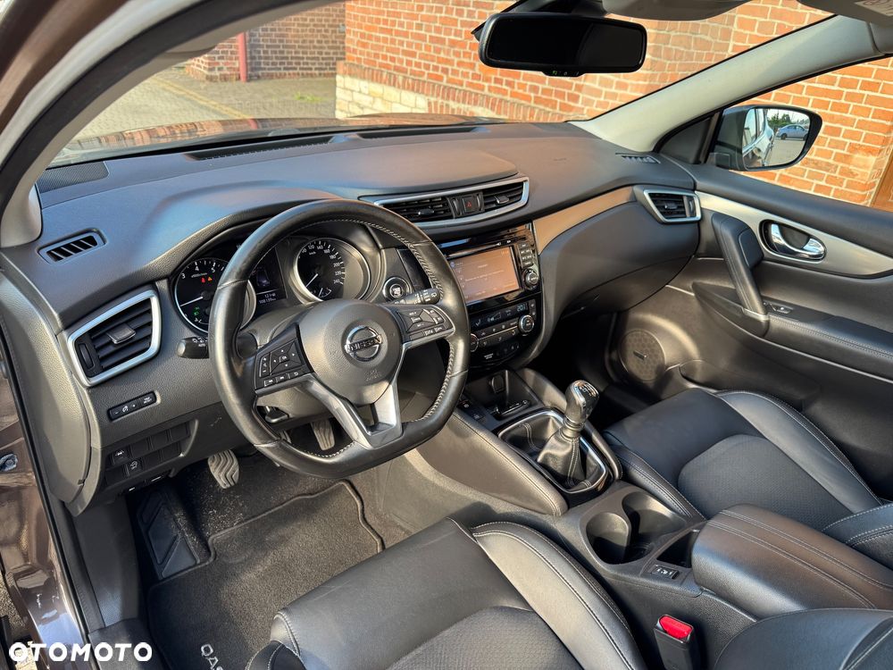 Nissan Qashqai 1.6 DIG-T Tekna+ - 19