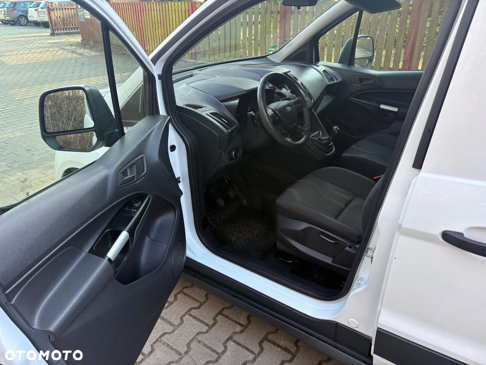 Ford Transit Connect - 19