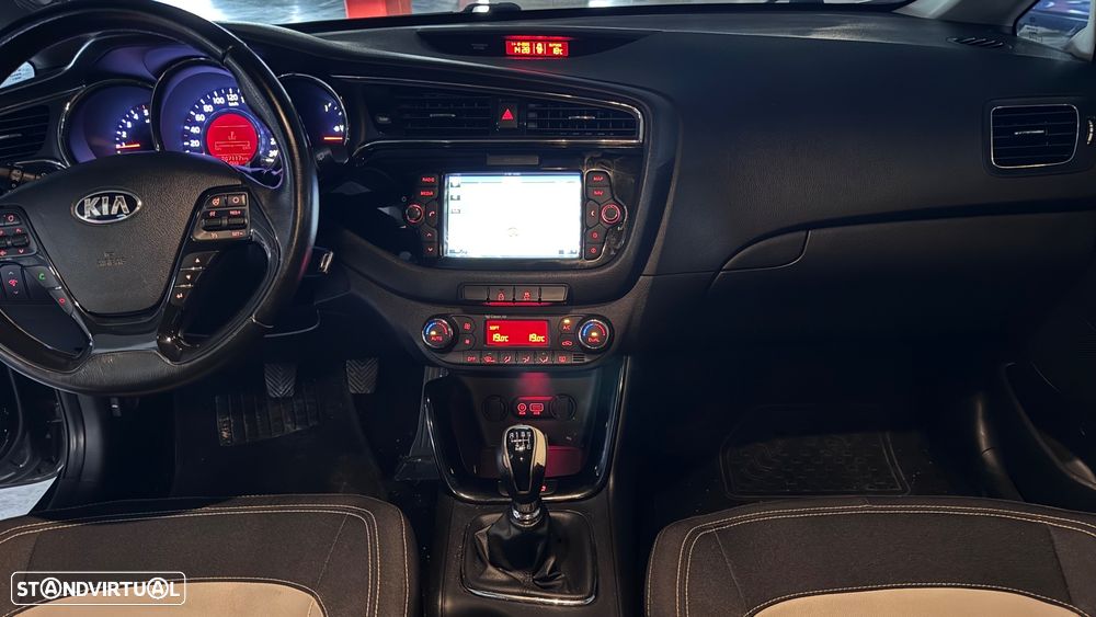 Kia Ceed SW 1.4 CRDi Prime - 30
