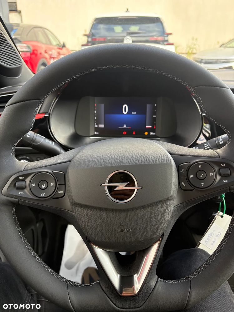 Opel Corsa 1.2 T Yes S&S - 13