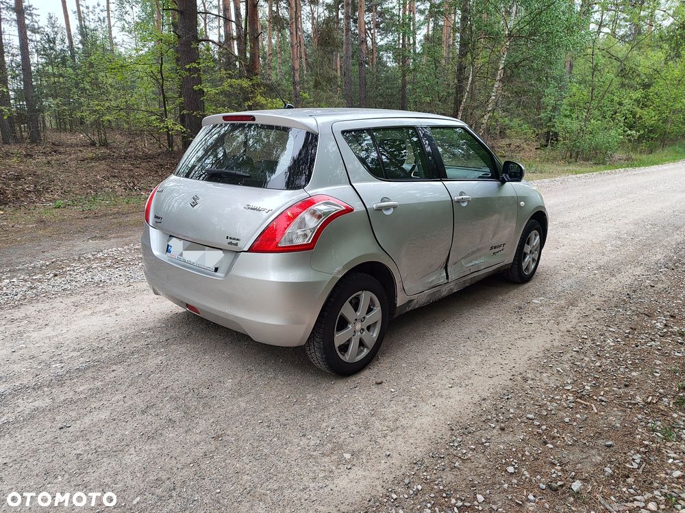 Suzuki Swift - 5