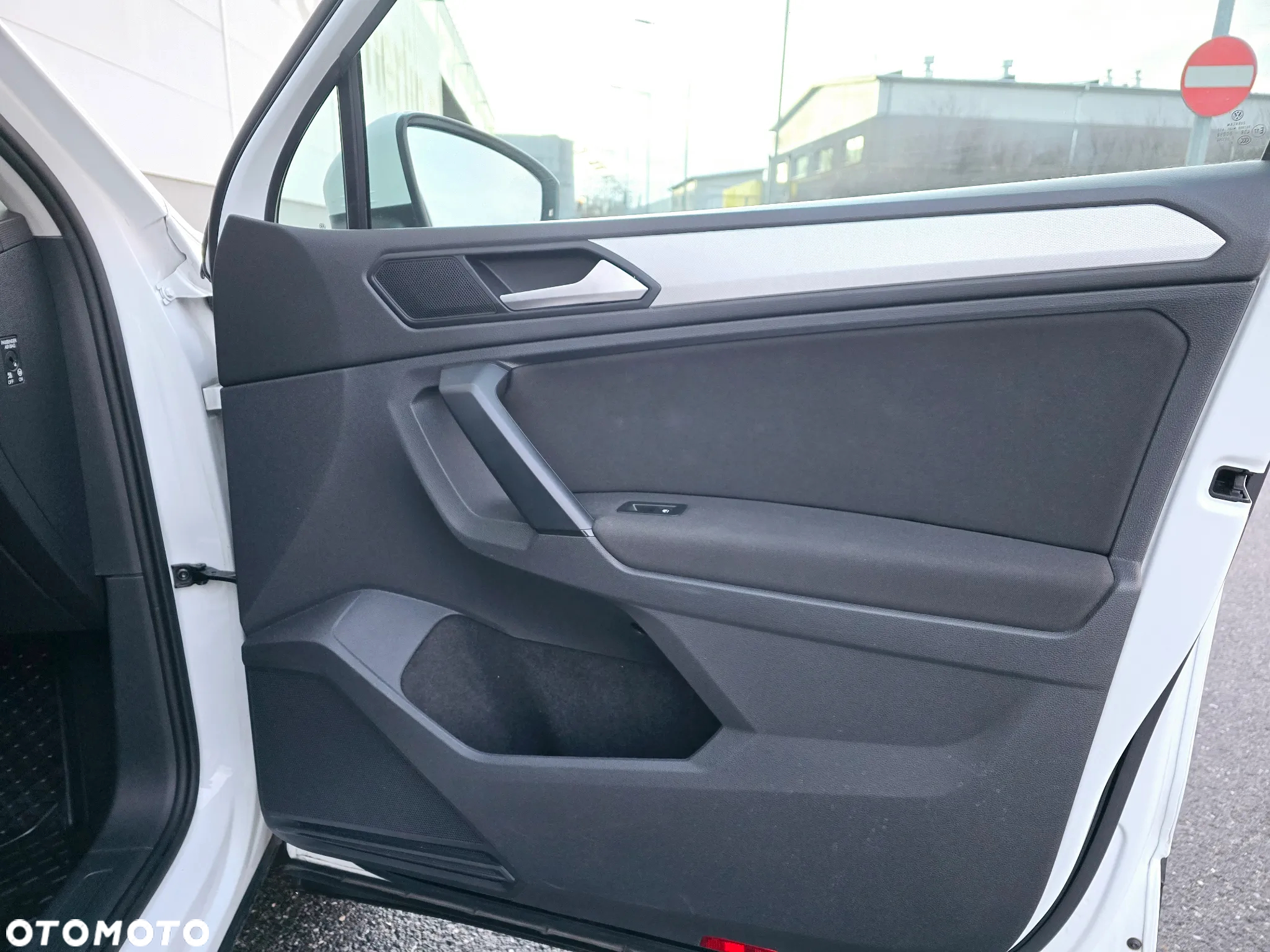Volkswagen Tiguan 2.0 TDI BMT SCR Comfortline - 23
