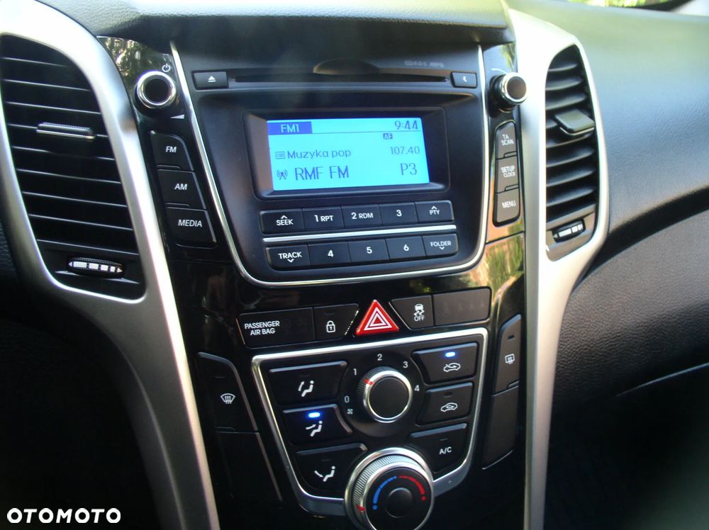 Hyundai i30 blue 1.4 Classic - 24