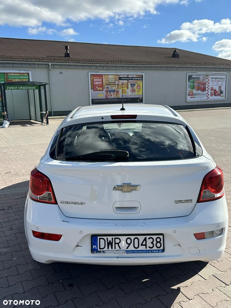 Chevrolet Cruze 1.6 LT - 12