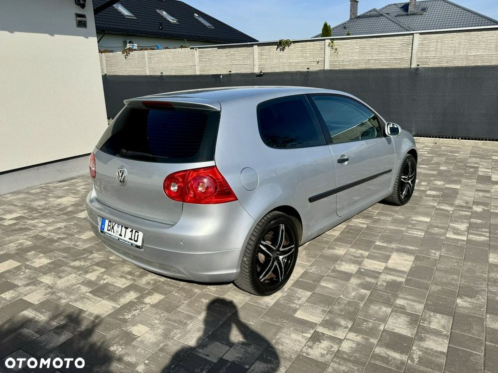 Volkswagen Golf - 18