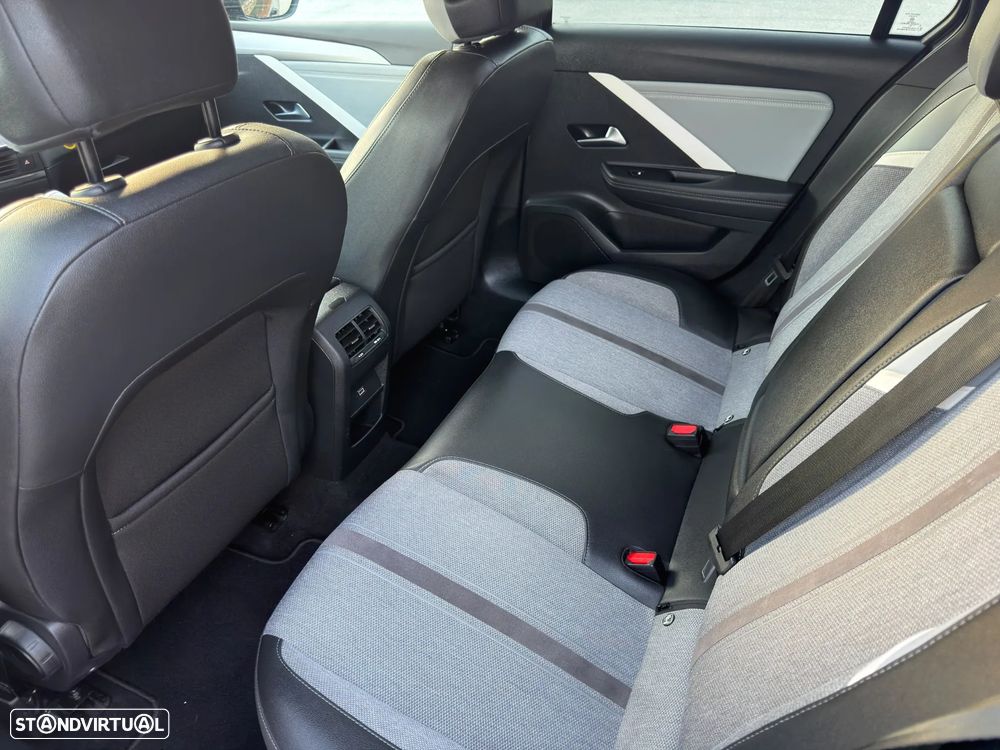 Opel Astra Sports Tourer 1.5 D Elegance - 10