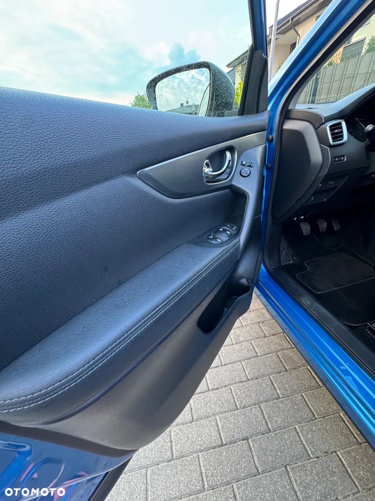 Nissan Qashqai 1.3 DIG-T N-Connecta - 20
