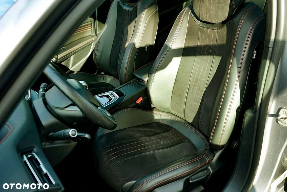 Peugeot 308 - 23