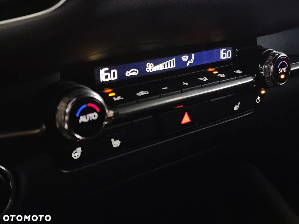 Mazda 3 2.0 mHEV Centre-Line - 12