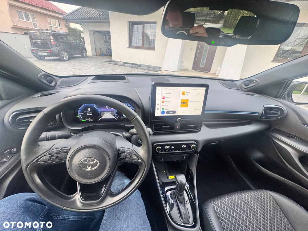 Toyota Yaris Hybrid 1.5 Executive - 16
