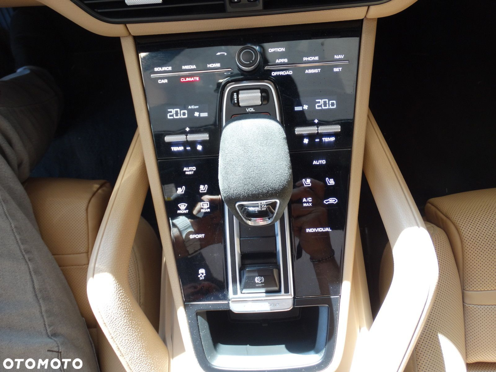 Porsche Cayenne - 32