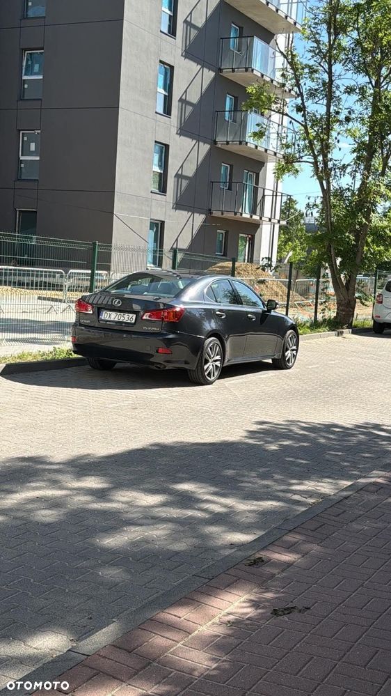 Lexus IS 220 D Prestige - 9