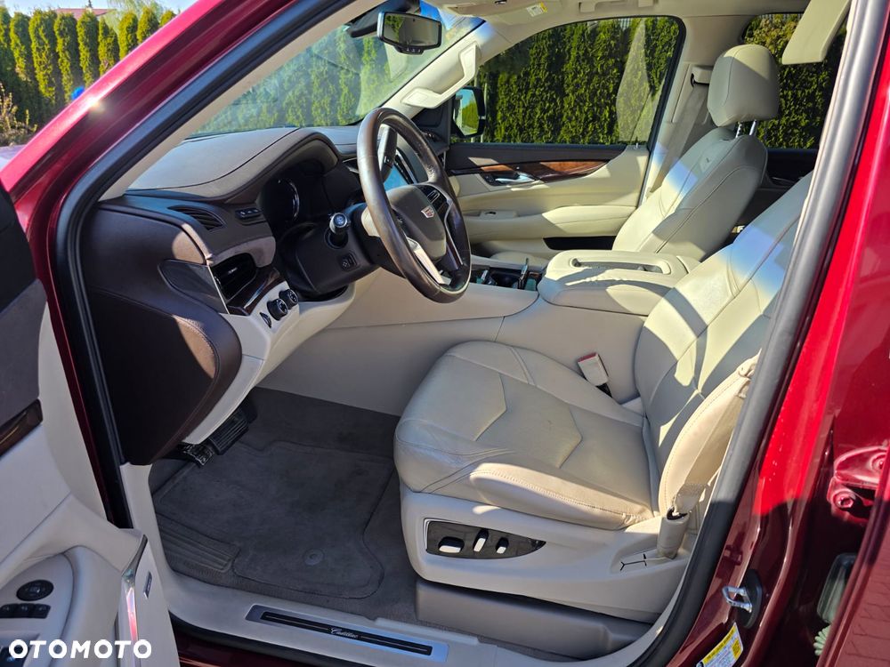 Cadillac Escalade ESV 6.2 V8 AWD AT Premium - 17